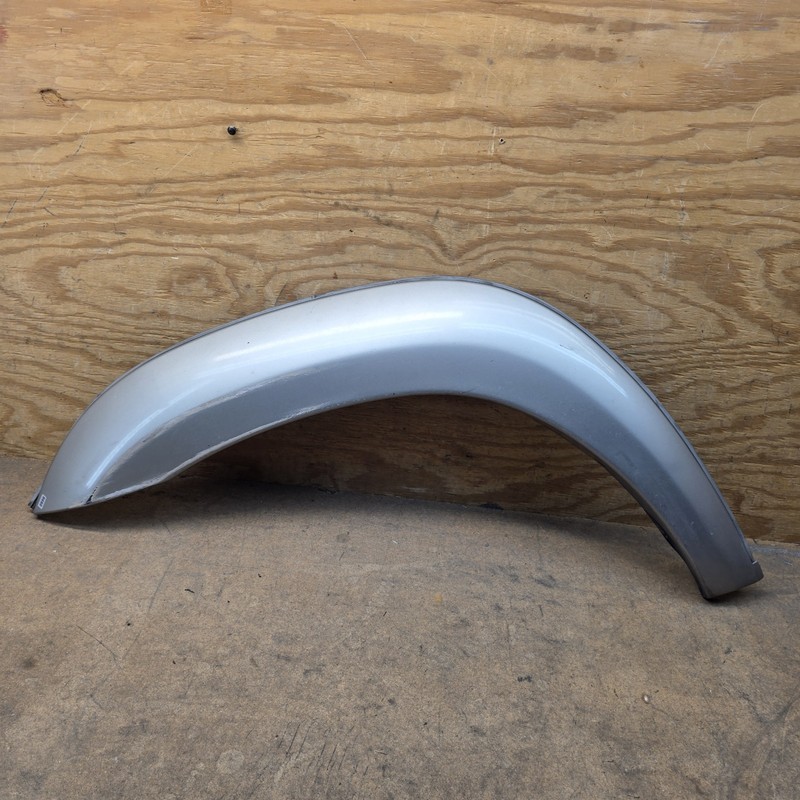 2001 02 03 04-2007 Toyota Sequoia SR5 Front Left LH Driver Side Fender Flare OEM