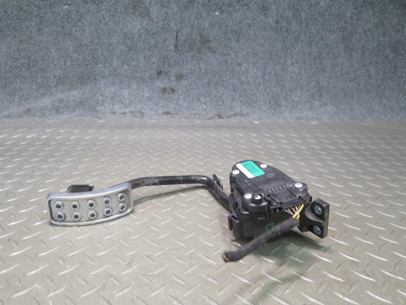 2006-2012 BENTLEY CONTINENTAL FLYING SPUR GAS ACCELERATION PEDAL 3W1721503A