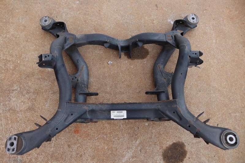 2007-2015 AUDI Q7 3.0L REAR SUSPENSION CROSSMEMBER SUBFRAME CRADLE OEM