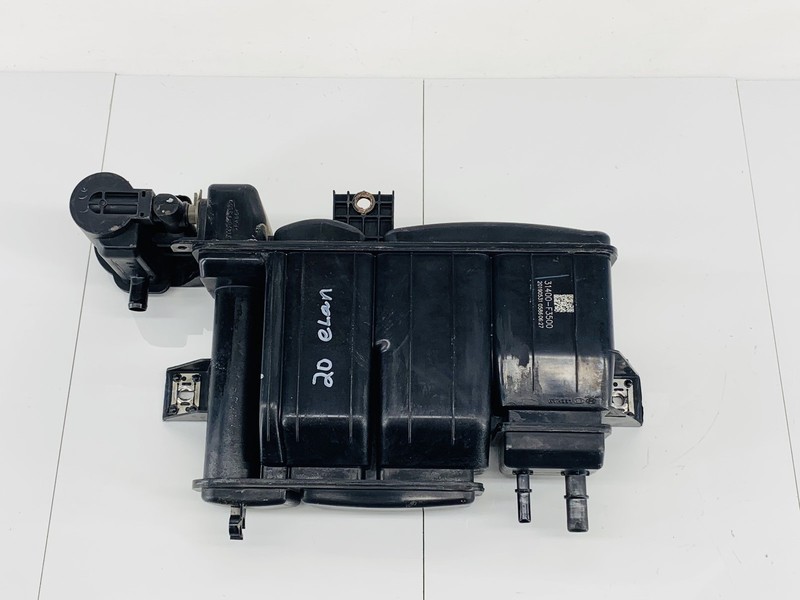 17-20 HYUNDAI ELANTRA 2.0L L4 GAS ENGINE MOTOR EMISSION FUEL VAPOR CANISTER OEM