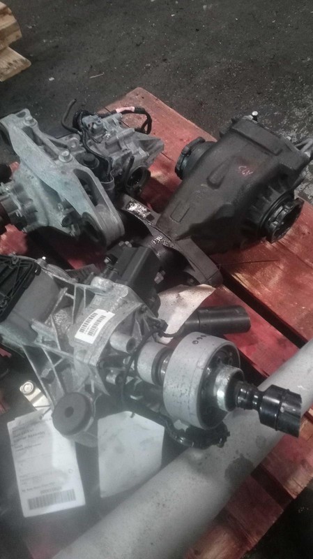 2022 Volvo S60 Differential Carrier Assembly OEM 4WD 16K Miles 36011762