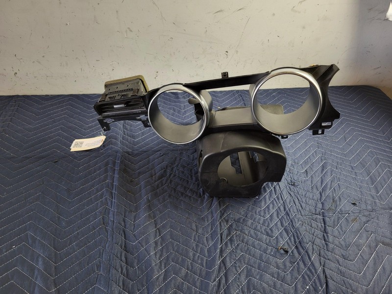 Used Oem Ford Steering Column Cover & Cluster Trim GR3B3530A for 2019 MUSTANG