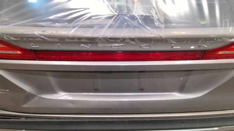 Tail Light Upper Liftgate Mounted Center Fits 15-19 MKC 3405646
