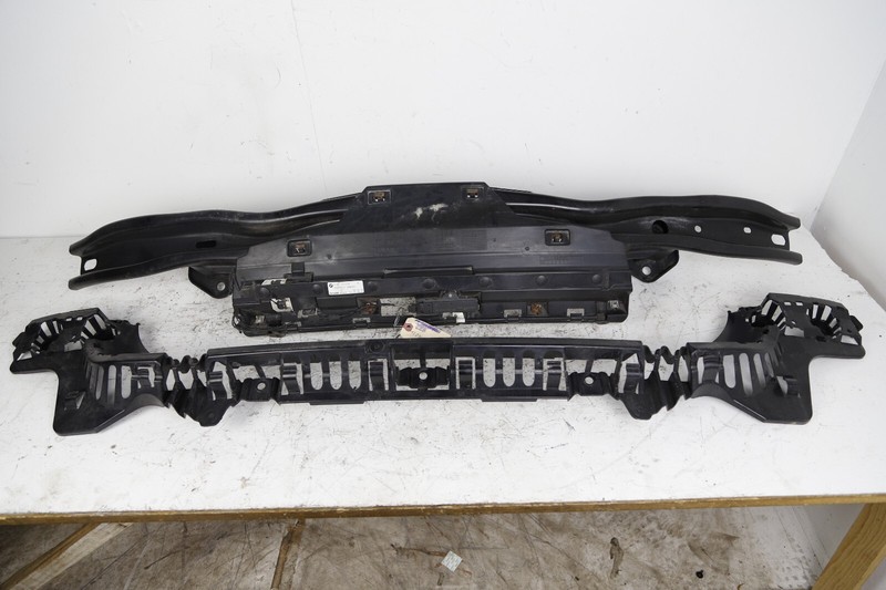 BMW F30 REAR BUMPER REINFORCEMENT SUPPORT REBAR W/ SMART OPENER SUPPORT BRACKET