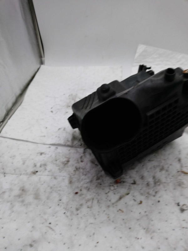 Used Air Cleaner Assembly fits: 2012 Honda Crosstour 3.5 Grade A