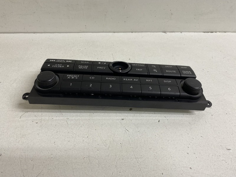 2005 Nissan Pathfinder Navigation GPS Nav Radio Stereo Control Bezel Panel Trim