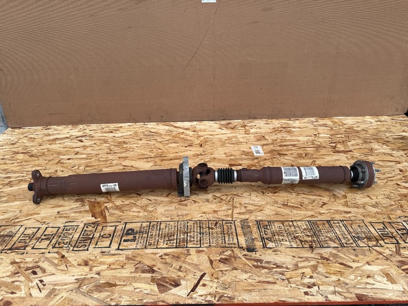 FORD MUSTANG GT 2015-2017 OEM DRIVE SHAFT 5.0L V8 ASSEMBLY (AUTOMATIC)