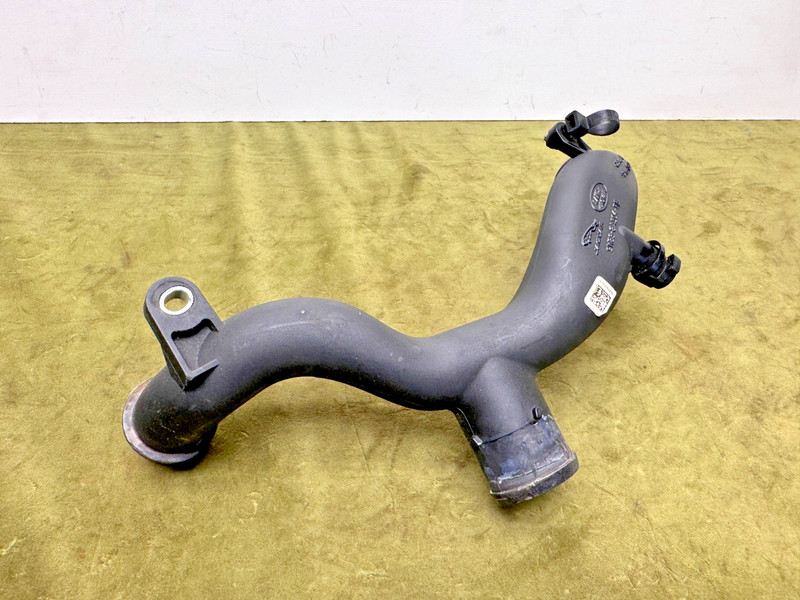 13-24 Jaguar X260 XF F-Type XF Thermostat Housing Water Outlet Pipe OEM