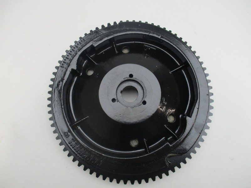 0583474 Flywheel Evinrude Johnson OMC 20-30 Hp Electric Start 583474