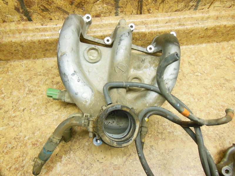1991 Honda Goldwing GL1500 GL 1500 A Engine Intake Manifold Boot Inlet Carb 91