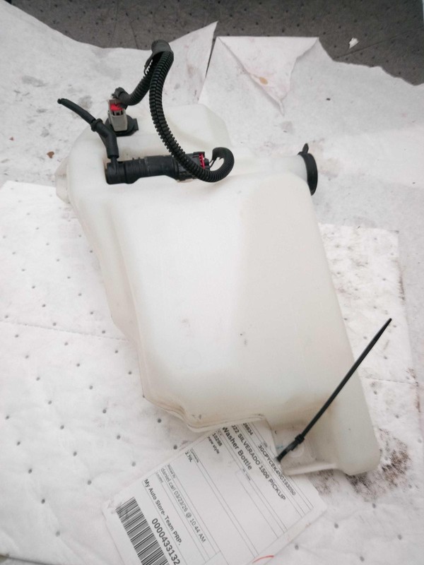 2022 Chevrolet Silverado 1500 Washer Fluid Reservoir OEM Black 2.70L Used