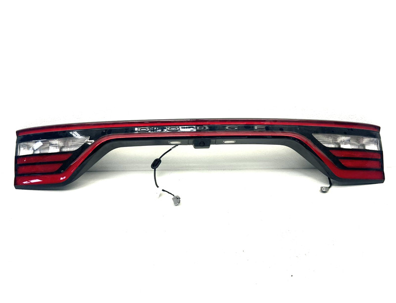 14-24 DODGE DURANGO REAR CENTER LED TRUNK TAILLIGHT W/ CAMERA OEM