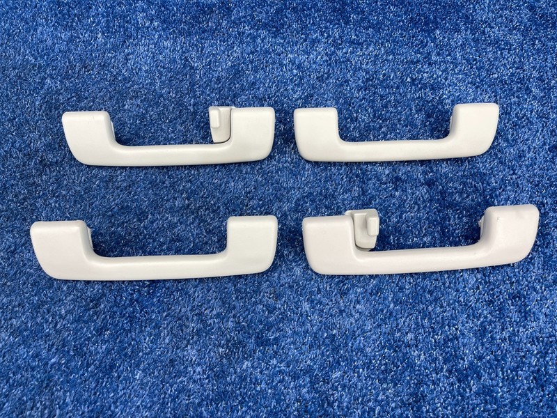 2014-2018 GMC Sierra 1500 Interior Roof Grab Handle Set of 4 Light Grey OEM