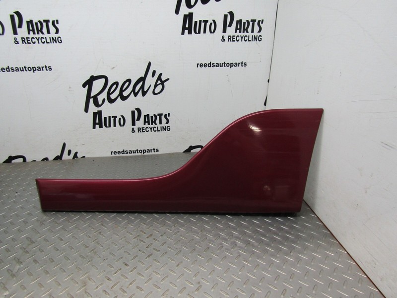 2000-2006 Yukon Denali Left Rear Door Trim Moulding Oem Red