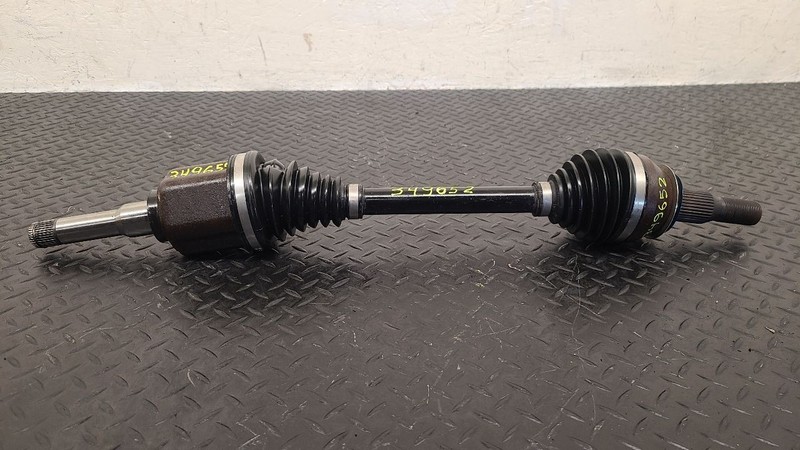 20-21 GMC Acadia 2.5L Front Left Driver Axle Shaft OEM 84853408