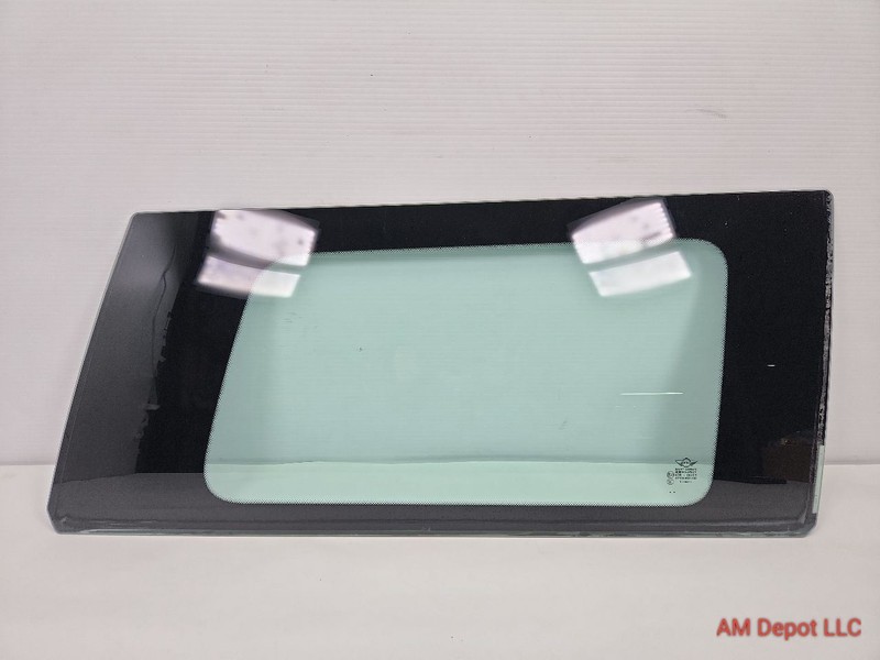 2008 Mini Cooper S R55 Clubman Right Passenger Side Quarter Panel Window Glass
