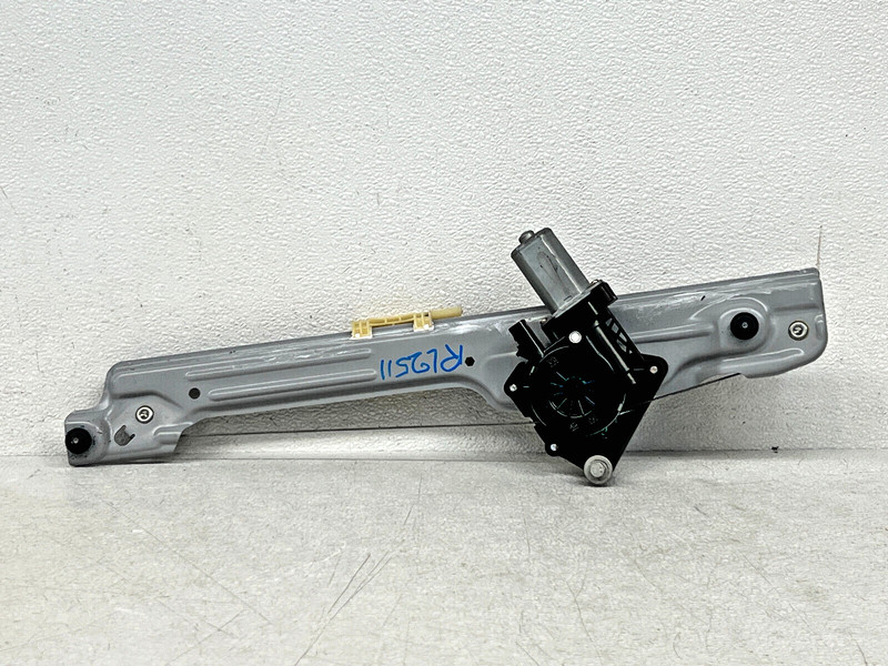 ⭐2017-2024 CADILLAC XT5 REAR LEFT SIDE DOOR WINDOW REGULATOR & MOTOR OEM LOT2511