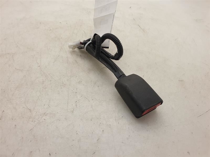 13-14 SCION XD PASSENGER SIDE FRONT SEAT BELT BUCKLE ASSEMBLY