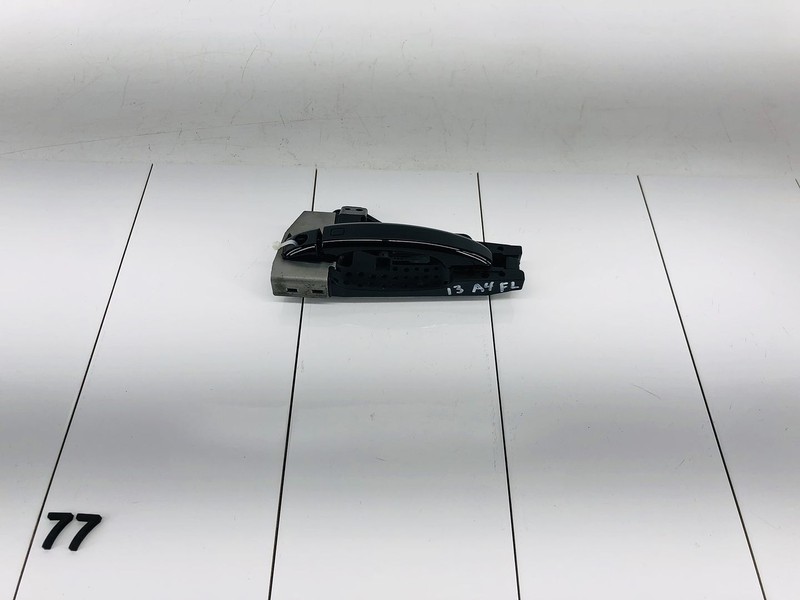 09-16 AUDI A4 QUARTER FRONT LEFT DRIVER SIDE EXTERIOR DOOR HANDLE W/ FRAME OEM