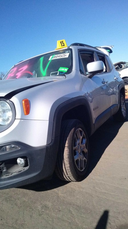 2015 Jeep Renegade Transfer Case Assembly OEM 147K Miles 4WD Silver