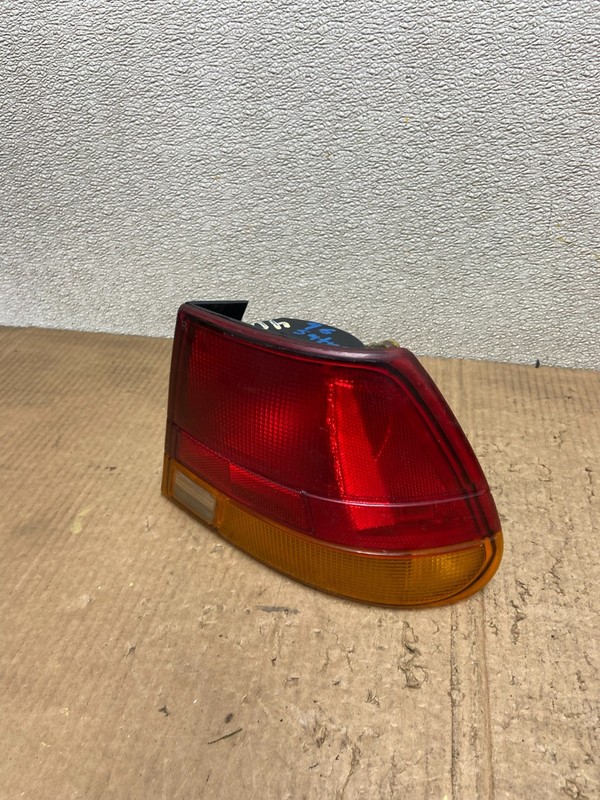 1996 - 1997 Saturn SC1 Right Passenger RH Side Tail Light OEM AA8290 DW