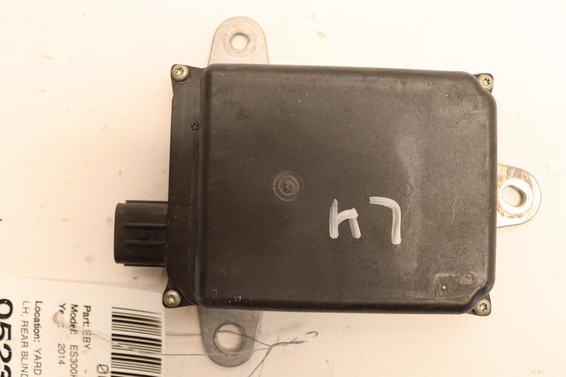 2014 LEXUS ES300H ES350 REAR LEFT SIDE BLIND SPOT RADAR MODULE SENSOR OEM