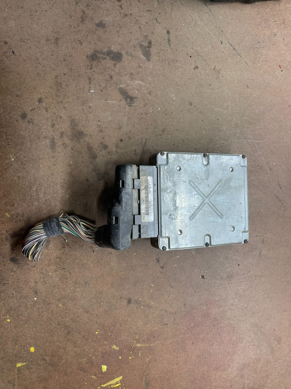 2002 Ford E250 E350 5.4L Van Engine Control ECU Computer 2c2a-12a650-amb J1852