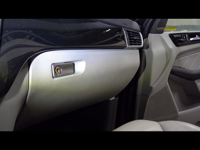 2013-2016 GL450 Glove Box 1487362