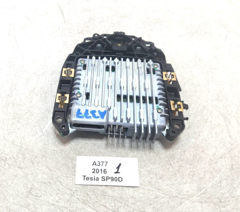 ✅ 16-20 OEM Tesla Model S Front Autopilot Monocamera Camera Assembly