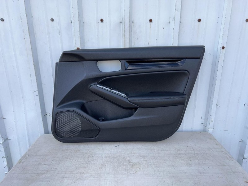 2022-24 HONDA CIVIC RIGHT FRONT DOOR TRIM PANEL BLACK TC:-A-H 54K TOURING 56847