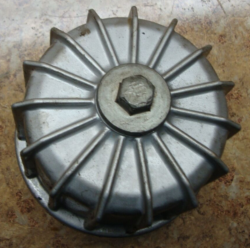 1982 Honda GL500 GL 500 Silverwing 82 Engine Oil Filter Cover Panel Case Bolt