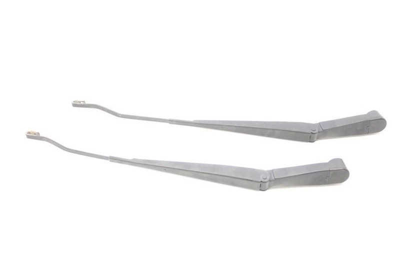 2017-2019 Nissan Frontier 4.0L Pair of Front Windshield Wiper Arms