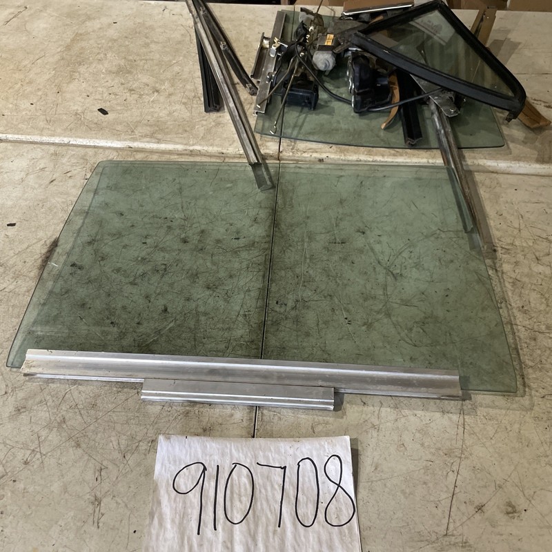 1986-1991 MERCEDES W126 560SEL 420SEL REAR DOOR GLASS WINDOW RIGHT SIDE OEM