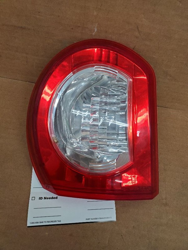 Passenger Right Tail Light Lid Mounted Fits 09-12 TRAVERSE 274123