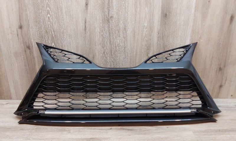 2020-2021 Toyota Camry Front Center Lower Bumper Grille OEM Part#53102-06380