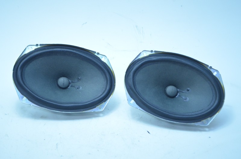 11-13 INFINITI M37 FRONT LEFT / RIGHT DOOR SPEAKER SET OEM