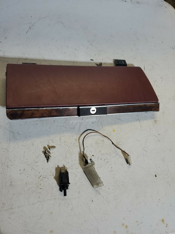 1983-85 Mercedes R107 380SL 560SL Glove Box glovebox door switch light burgundy