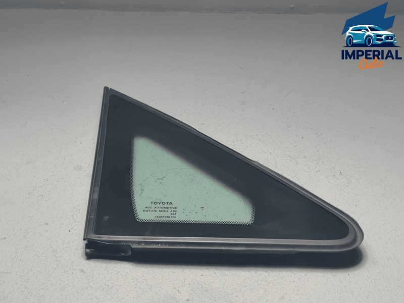 TOYOTA SIENNA 2011-2020 FRONT PASSENGER SIDE DOOR CORNER QUARTER WINDOW OEM
