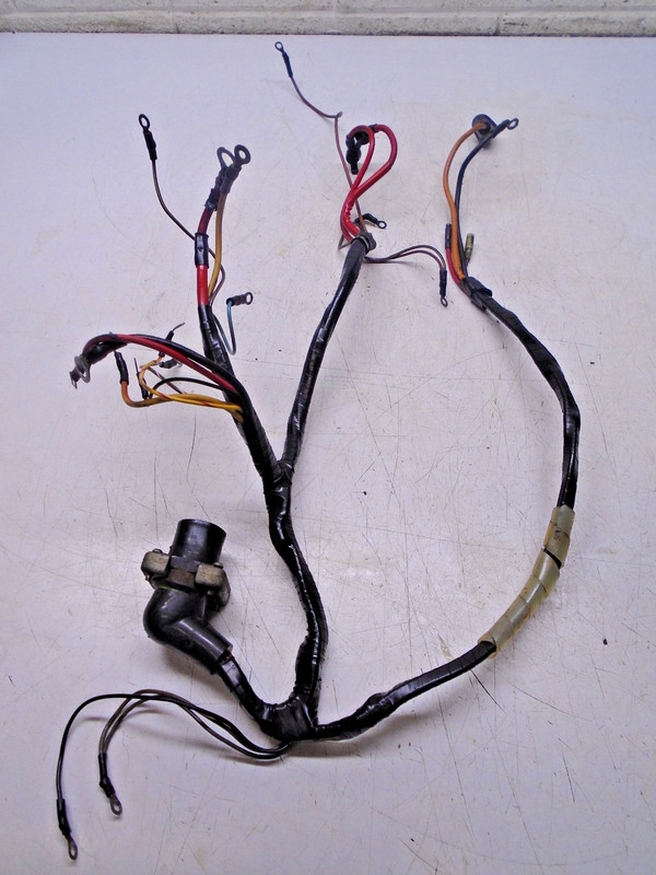 W5d MERCRUISER ENGINE WIRING HARNESS 84-86673A2