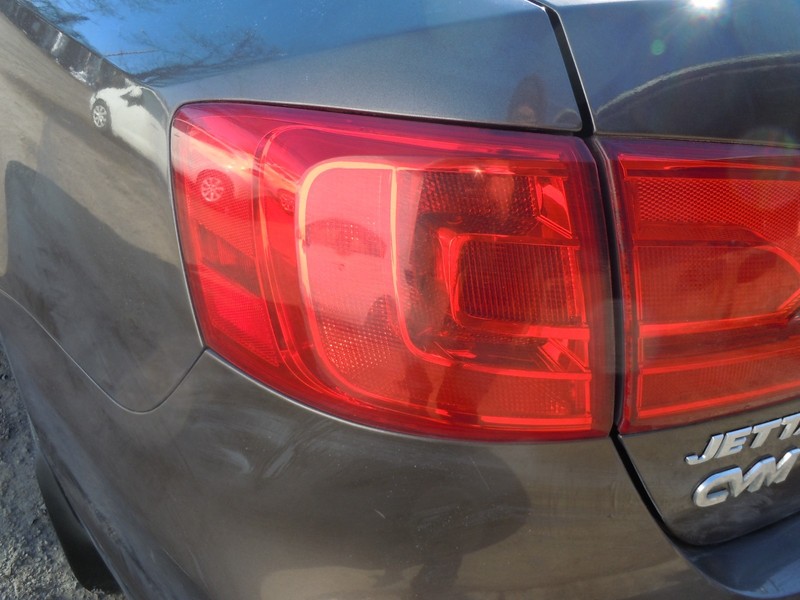 2011-2014 Volkswagen Jetta Sedan Quarter Panel Mounted Tail Light Driver Left