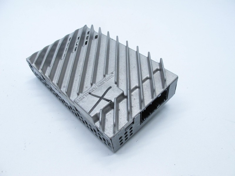 17-24 MINI COOPER S F56 F57 HARMAN BECKER AMP AMPLIFIER SUB WOOFER OEM 011724C