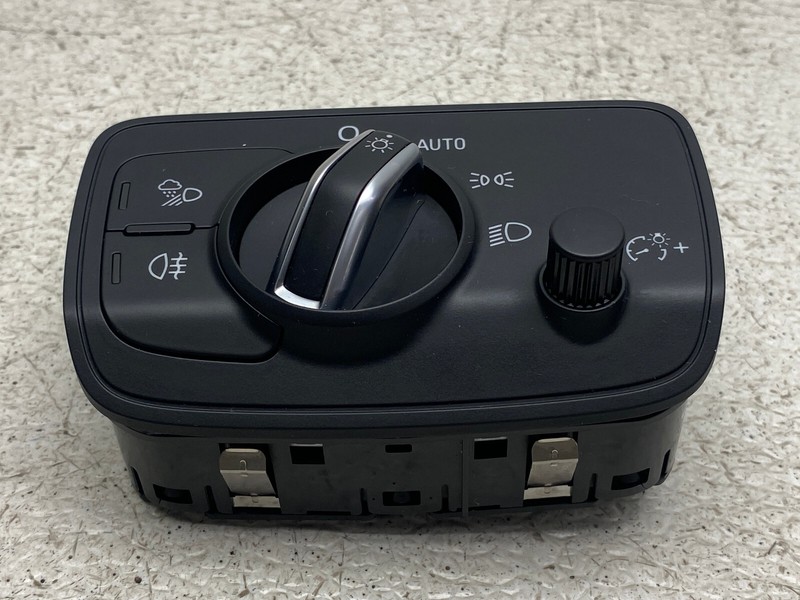 2015-2020 AUDI A3 HEADLIGHT LAMP CONTROL SWITCH OEM LOT719