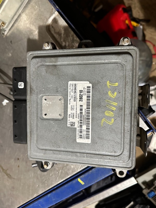 07-10 COMPASS PATRIOT CALIBER ENGINE COMPUTER ECU PCM P05033359AF