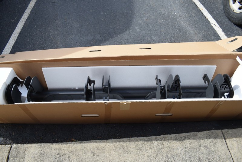 GMC Sierra 2500HD Step bar Assembly /Running boards Assembly