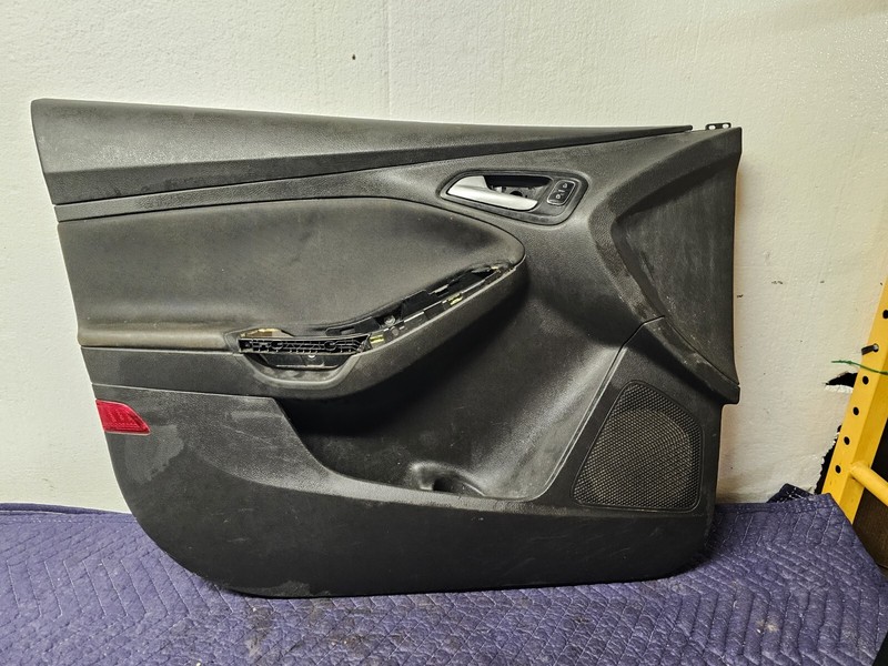 2015FORD FOCUS S FRONT LEFT DOOR PANEL BLACK OEM