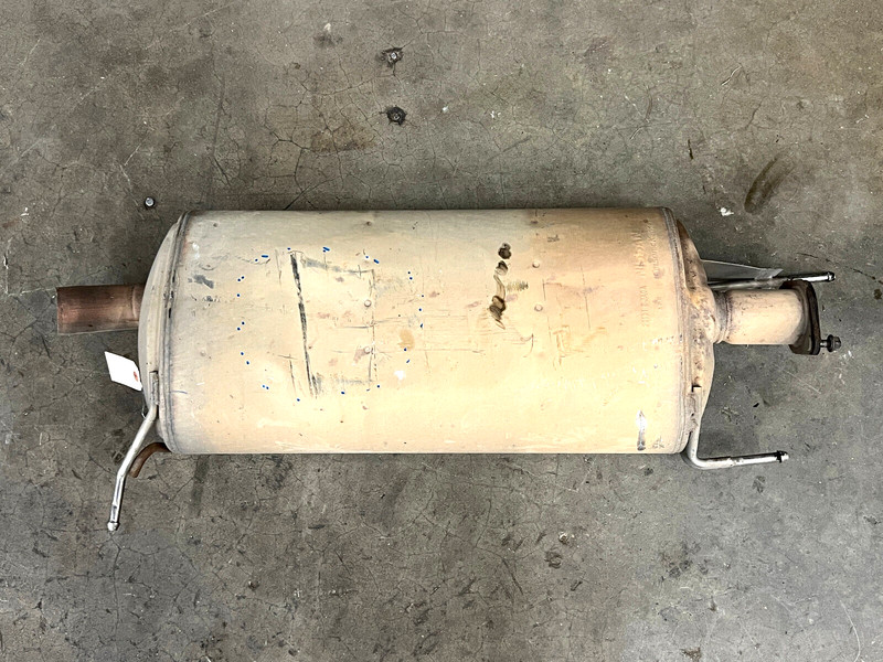 ⭐2017-2020 INFINITI QX60 3.5L EXHAUST CENTER EXHAUST MUFFLER RESONATOR LOT2547