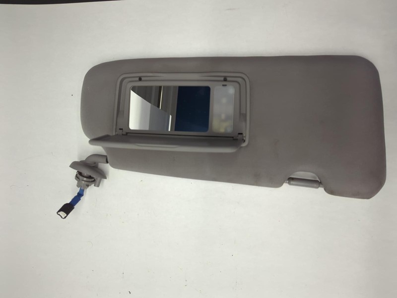 20-'22 HONDA CR-V right passenger Sun visor w/sunroof OEM Grade A!