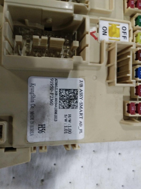 2020 Hyundai Elantra Fuse Box Silver Used 91K Miles OEM Part #1010526