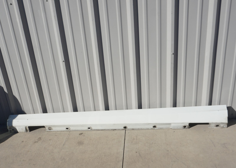08-14 Mercedes-Benz C300 Left Driver Side Rocker Panel Skirt Molding OEM