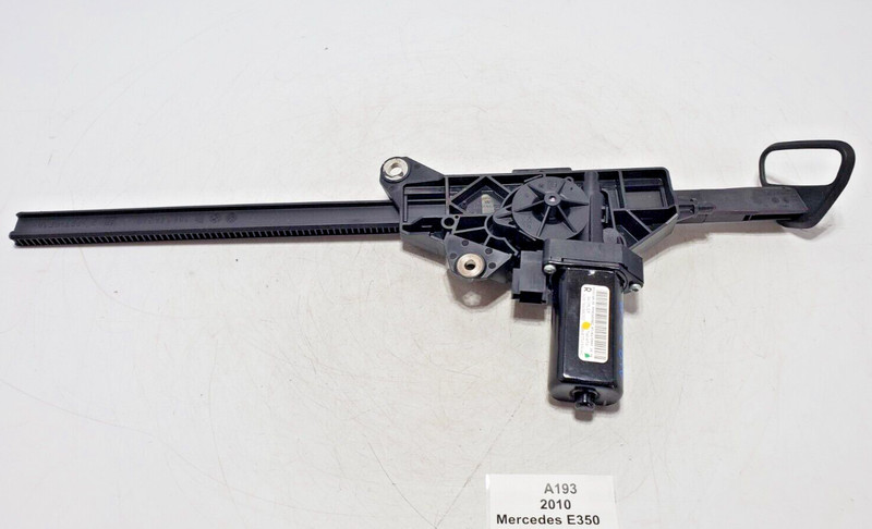 ✅10-17 OEM Mercedes W207 E350 E400 Right Passenger Side Seat Belt Adjuster Motor